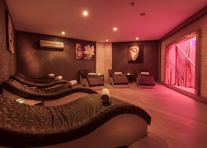 Club Turan World Select Sidé