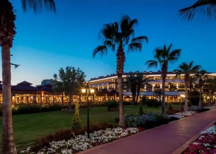 Club Turan World Select Side