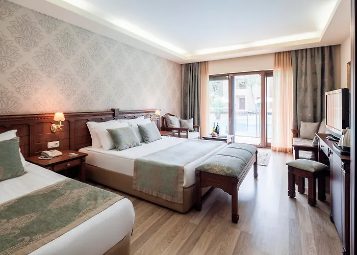 Hotel Club Turan World Select Side