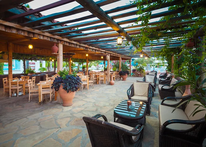 Club Turan World Select